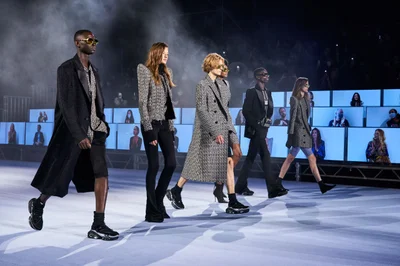 Look 12
